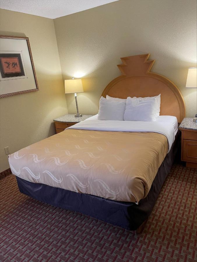 Quality Inn & Suites Greenfield I-70 Luaran gambar