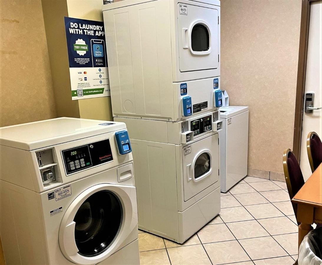 Quality Inn & Suites Greenfield I-70 Luaran gambar