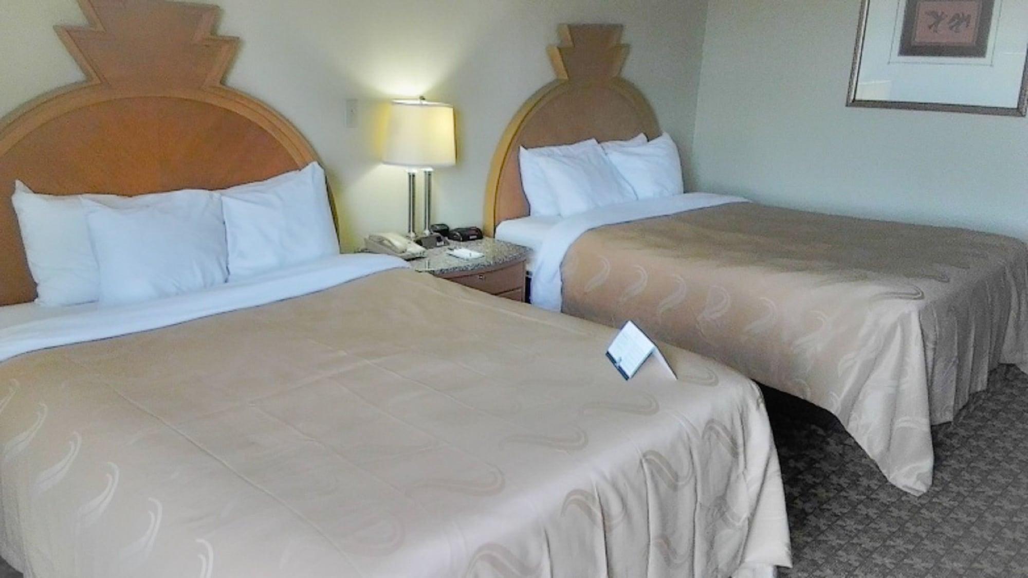 Quality Inn & Suites Greenfield I-70 Luaran gambar