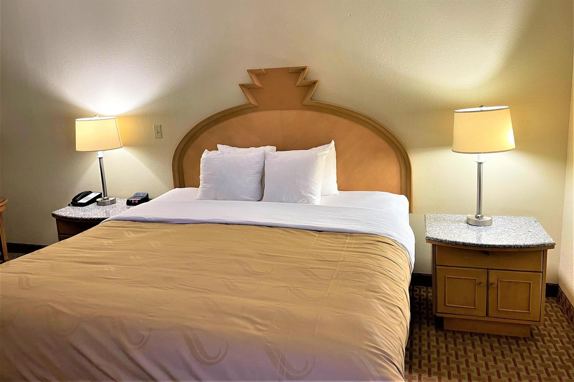 Quality Inn & Suites Greenfield I-70 Luaran gambar