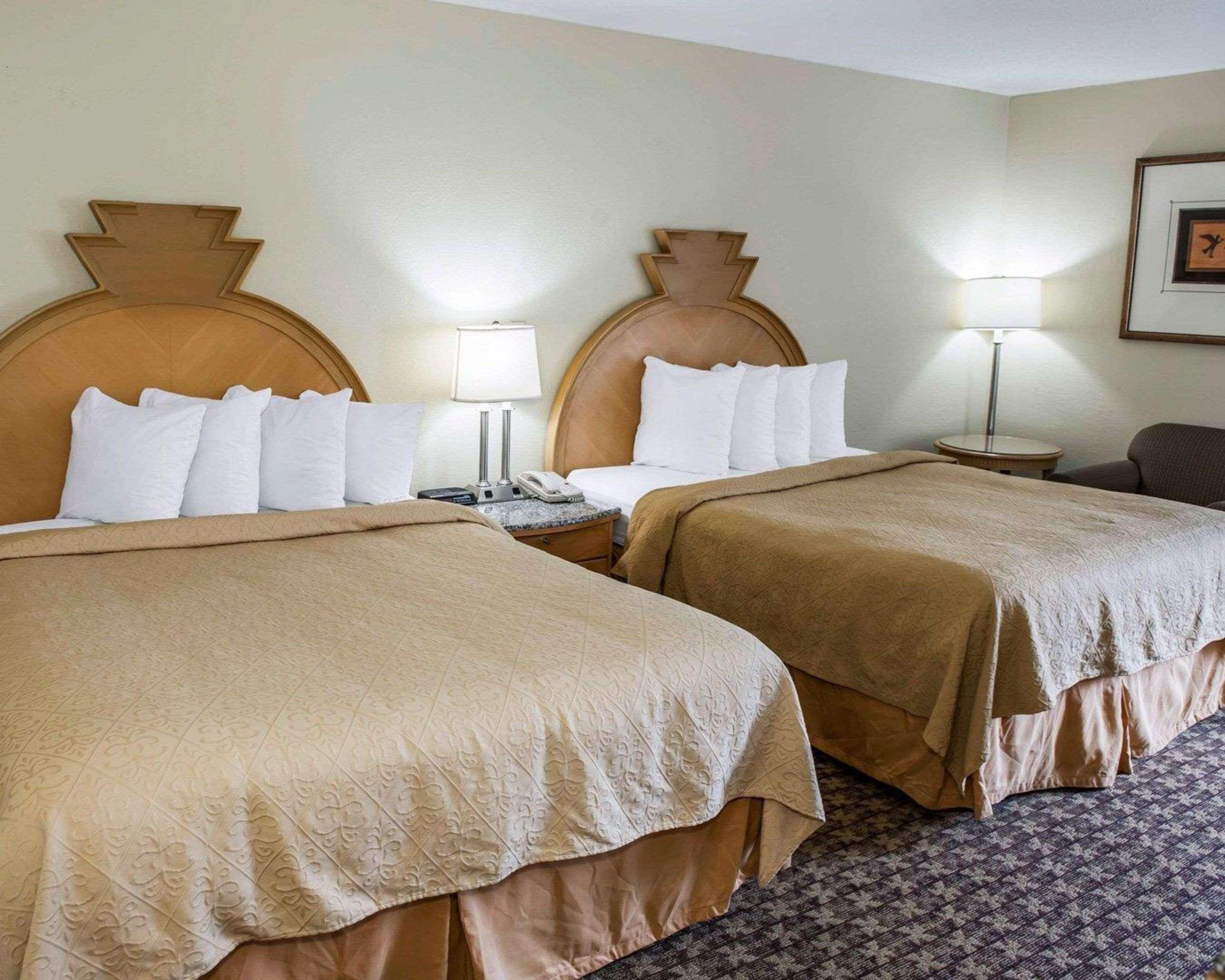 Quality Inn & Suites Greenfield I-70 Luaran gambar